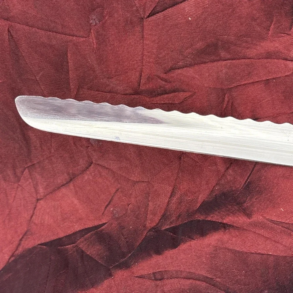 Flint Stainless Waverly Edge Serrated Bread Slicing Knife 9.5 In Blade Rounded